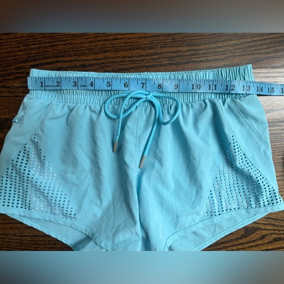 AS REVIVAL women’s athletic shorts size S sky blue NWOT - Picture 4 of 6
